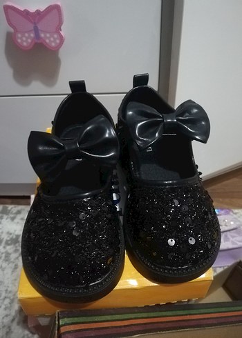 Kız Çocuk Siyah Parlak Fiyonk Detaylı Babet - Görsel 6