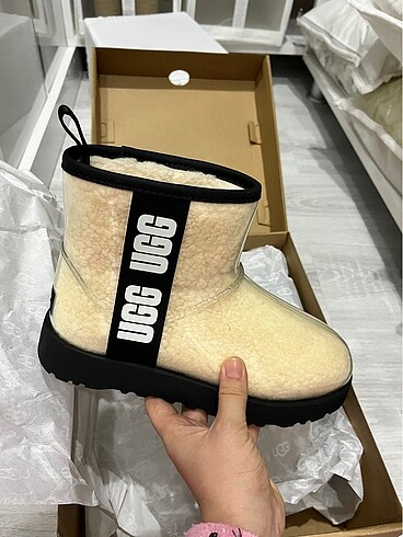 UGG WATERPROOF BEYAZ