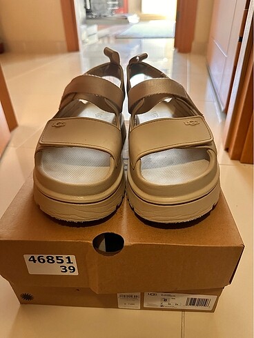 39 Beden Ugg Sandalet