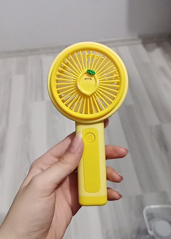 Sarı Taşınabilir Mini Vantilatör - Görsel 3