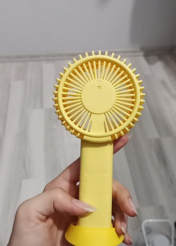 Sarı Taşınabilir Mini Vantilatör - Görsel 2