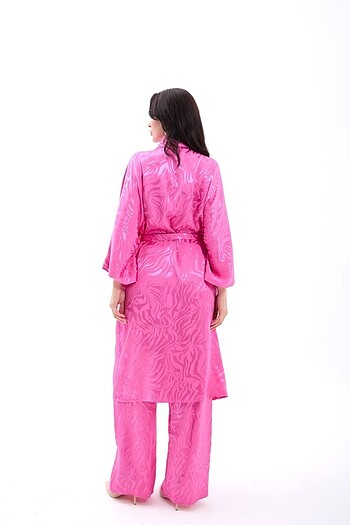 m Beden Pembe Saten Kimono Takım