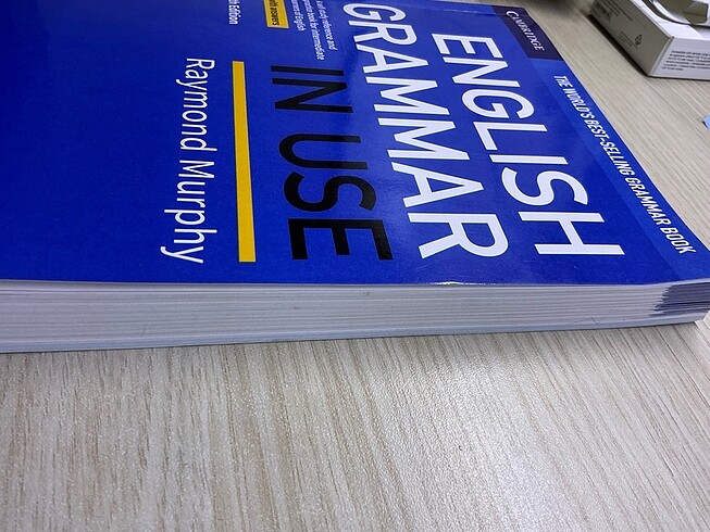 Beden ENGLISH GRAMMAR IN USE 5th EDITION