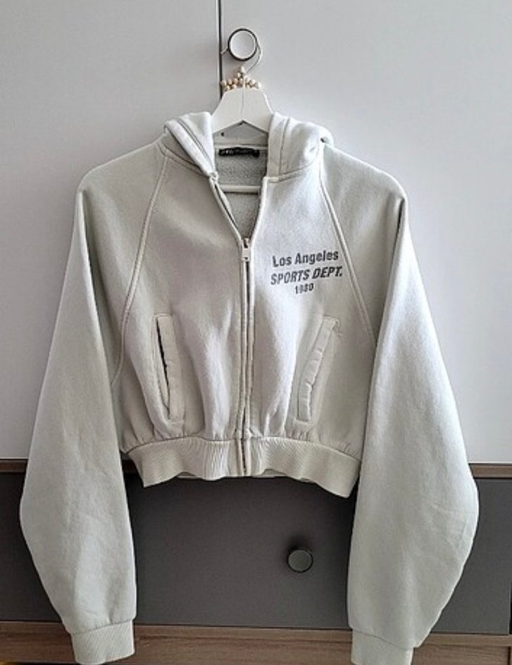 Beyaz Kapüşonlu Fermuarlı Kadın Sweatshirt - Görsel 2