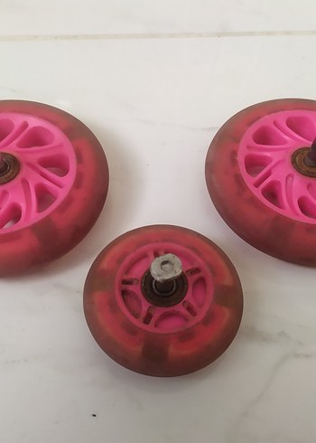 Renkli Pembe Çocuk Scooter Tekerlekleri - Görsel 2