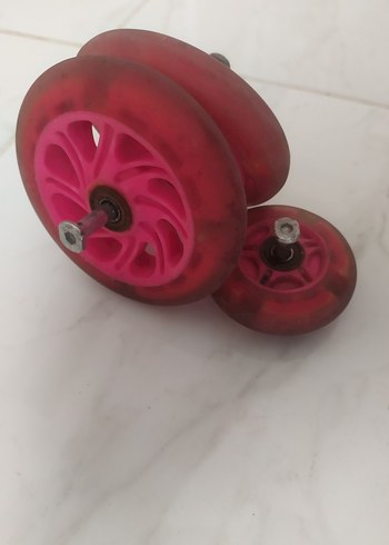 Renkli Pembe Çocuk Scooter Tekerlekleri - Görsel 5