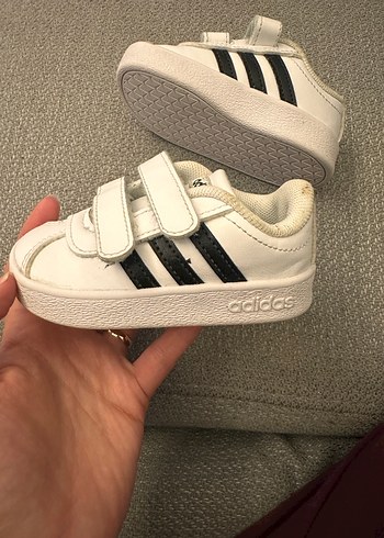 Adidas bebek ayakkabısı