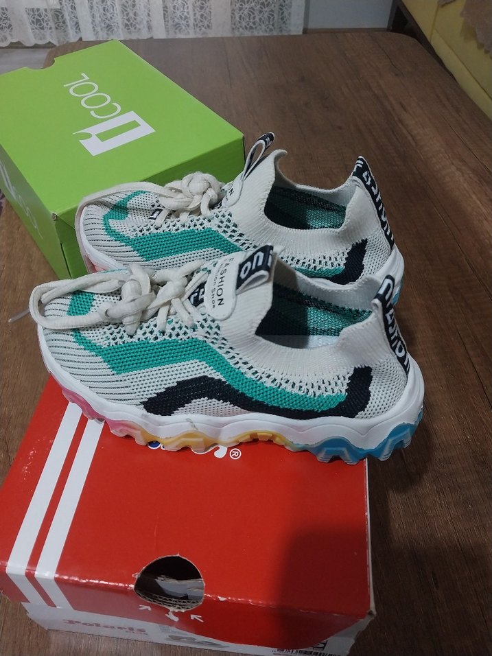 Beyaz Elastik Bağcıklı kiz Çocuk Spor Ayakkabı - Görsel 3