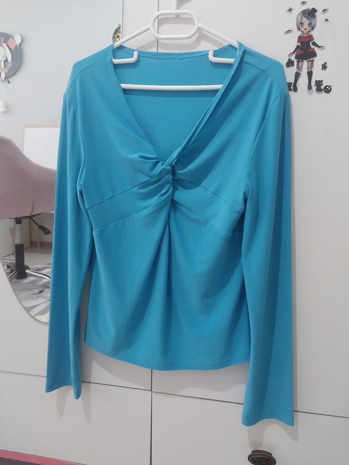 Mavi V Yaka Drapeli Uzun Kollu Bluz - Görsel 4