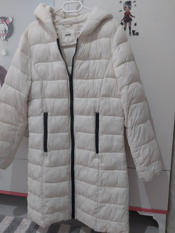 Beyaz Kapüşonlu Kadın uzun Kışlık Mont - Görsel 2