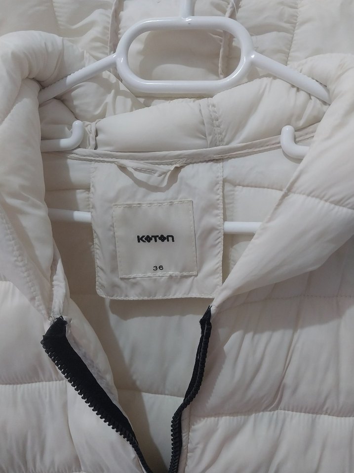 Beyaz Kapüşonlu Kadın uzun Kışlık Mont - Görsel 4