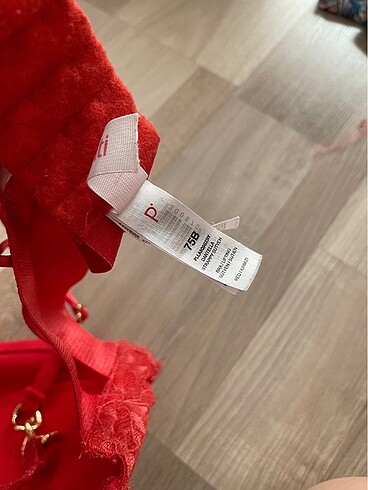 s Beden kırmızı Renk Dantelli Bralet