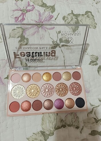 Diğer 19'lu Far Paleti & Highlighter