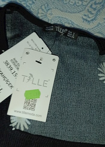 Trendyol & Milla Çiçek Desenli bluz t-shirt