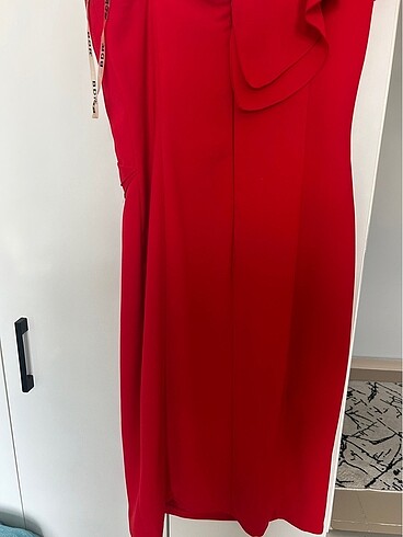 Kısa tek omuz abiye - Görsel 2