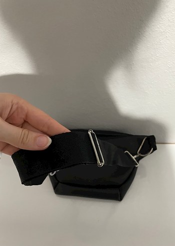 Siyah Kemerli Kadın Bel Çantası - Görsel 3