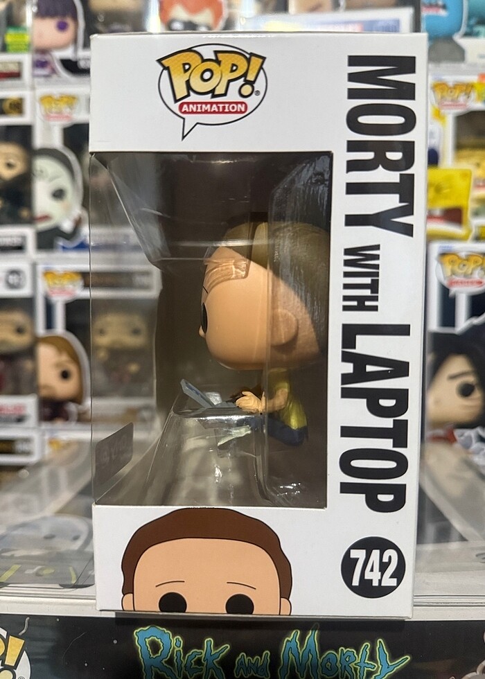 Funko Pop Morty with laptop - Görsel 2