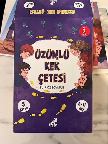 Üzümlü kek çetesi