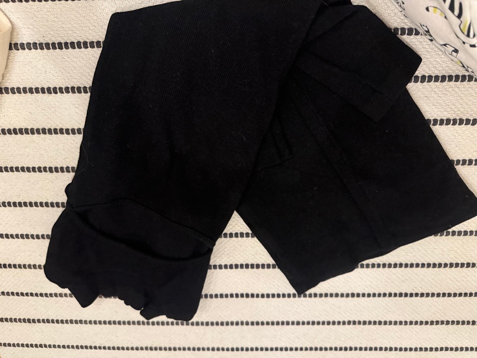 Uzun Kollu Siyah Dar Kesim Triko Elbise - Görsel 2