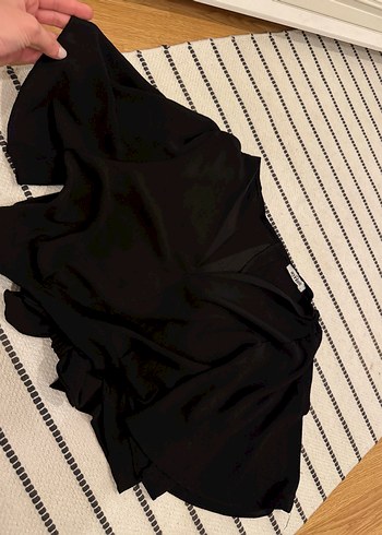 V Yaka Kısa Siyah Bluz - Görsel 2