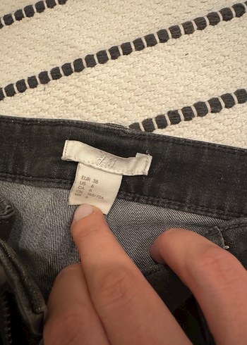 Gri  Kadın Kot Şort - Görsel 3