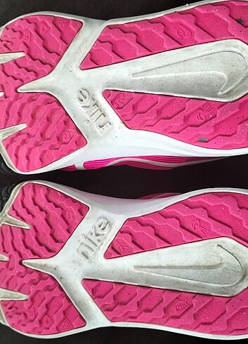 34 Beden pembe Renk Nike kız ayakkabısı 