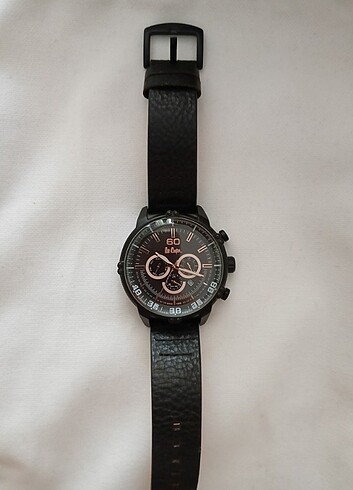 Lee Cooper saat