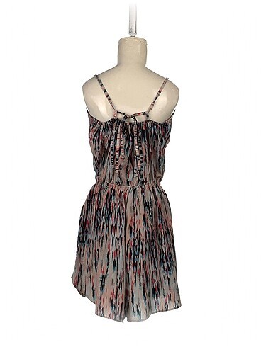 s Beden PreLoved Kısa Tulum %70 İndirimli.