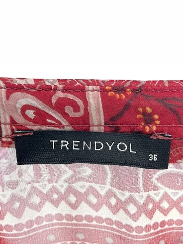 36 Beden bordo Renk Trendyol & Milla Gömlek %70 İndirimli.