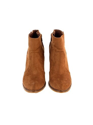 39 Beden PreLoved Bot %70 İndirimli.