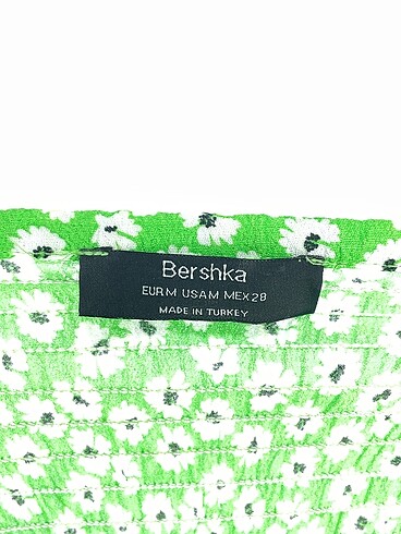 m Beden yeşil Renk Bershka Kısa Elbise %70 İndirimli.