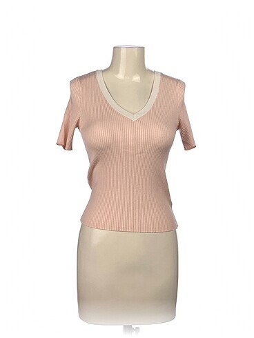 PreLoved T-shirt %70 İndirimli.