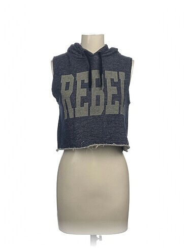 PreLoved T-shirt %70 İndirimli.