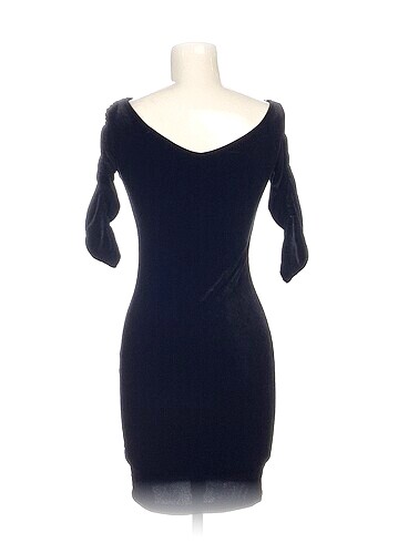 s Beden PreLoved Kısa Elbise %70 İndirimli.