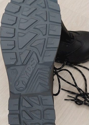 Kutusunda,Sertifikalı Yıllarca Giyilebilecek Taş Gibi YDS Bot - Görsel 4