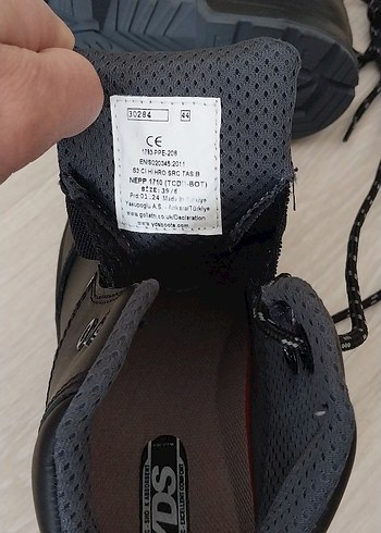 Kutusunda,Sertifikalı Yıllarca Giyilebilecek Taş Gibi YDS Bot - Görsel 5