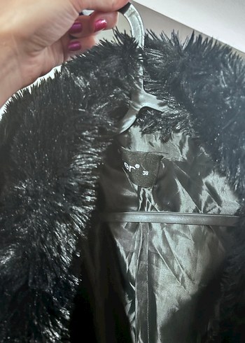 Siyah Kadın Suni Kürk Midi Kaban - Görsel 2