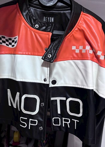 Düğmeli Kırmızı Biker Deri Ceket fiyat sorun - Görsel 6