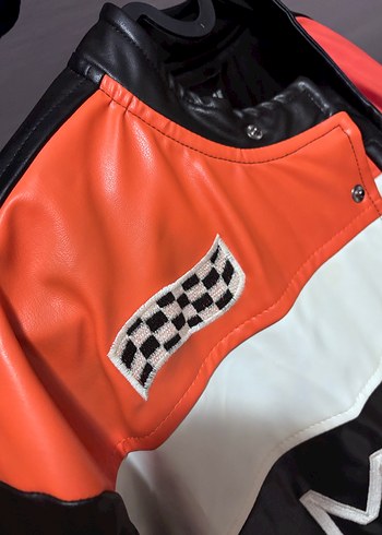 Düğmeli Kırmızı Biker Deri Ceket fiyat sorun - Görsel 4