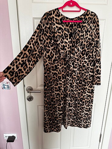 xl Beden kahverengi Renk Gusto Leopar Elbise