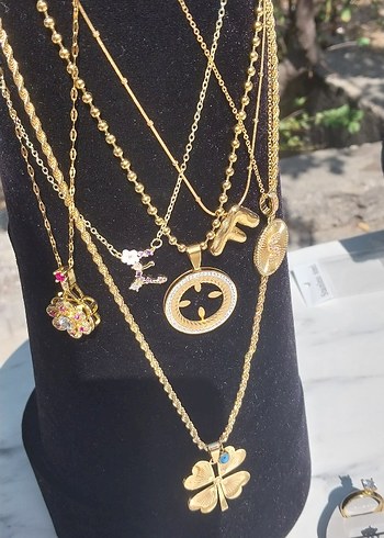 swarovski Altın Renkli Zincir Detaylı Midi Kadın Kolye