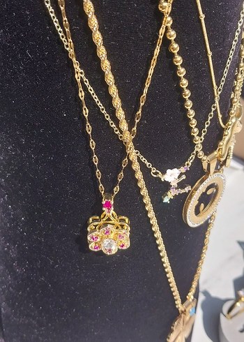 swarovski Zincir Detaylı Uzun Altın Kadın Kolye