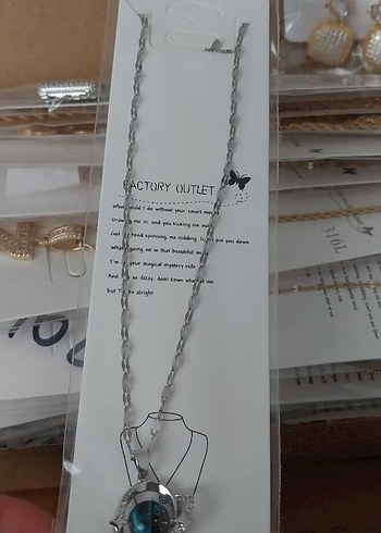 Zincir Detaylı Altın Renkli Kadın El Zinciri - Görsel 10