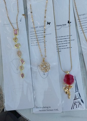 Zincir Detaylı Altın Renkli Kadın El Zinciri - Görsel 4