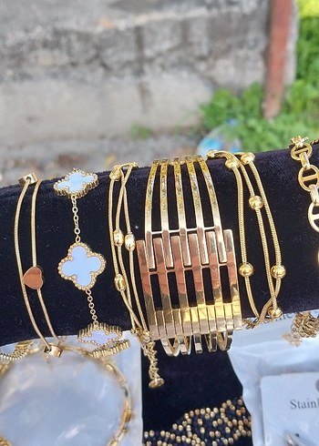 Zincir Detaylı Altın Renkli Kadın El Zinciri - Görsel 19