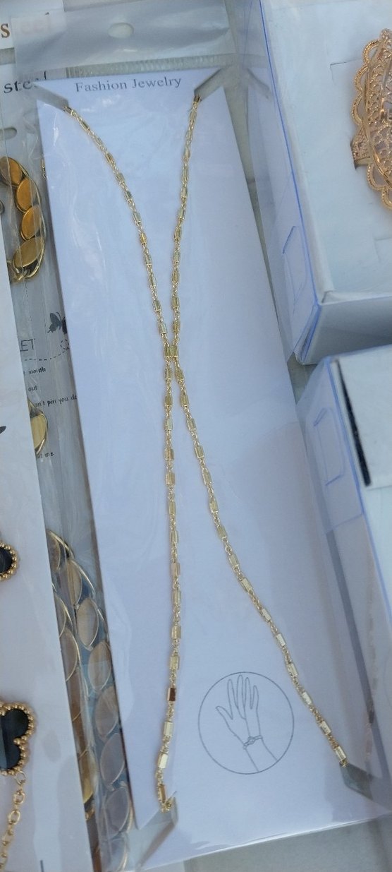 Zincir Detaylı Altın Renkli Kadın El Zinciri - Görsel 2