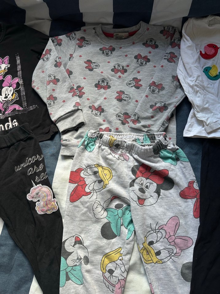 Kız Çocuk alt üst takımlar 3-4 yaş toplu kıyafet - Görsel 3