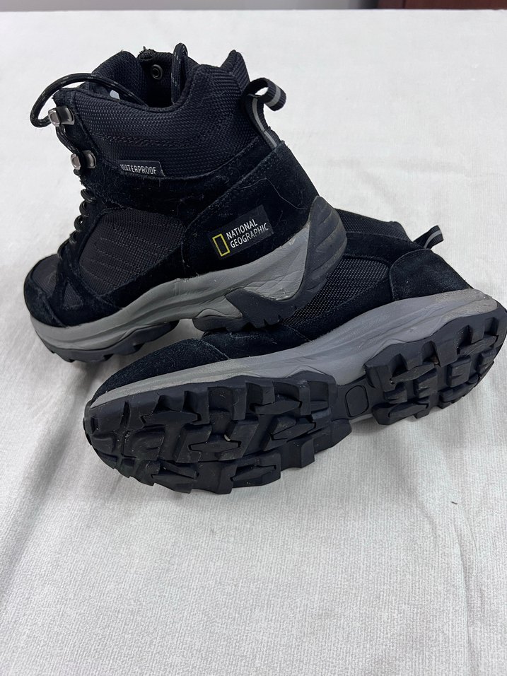 National Geographic Siyah Outdoor Bot - Görsel 3