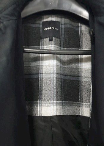 Siyah Düğmeli Erkek Trençkot - Görsel 2