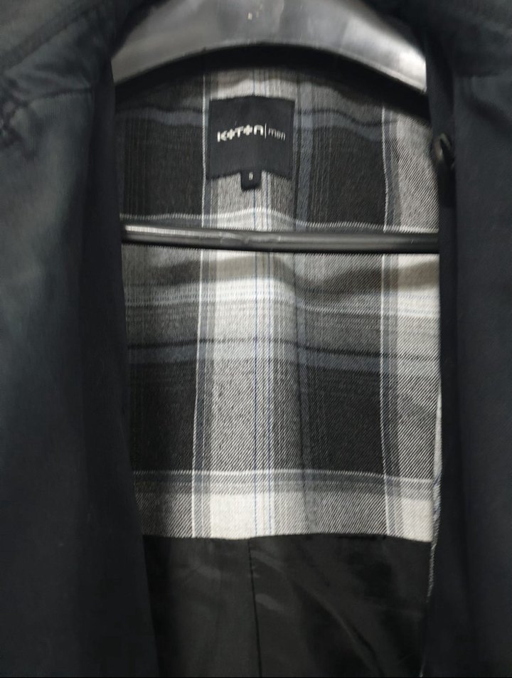 Siyah Düğmeli Erkek Trençkot - Görsel 2